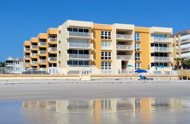 ¡Asequible! Hermoso condominio frente al Golfo en la playa tranquila. Distintivo Architec Abrir