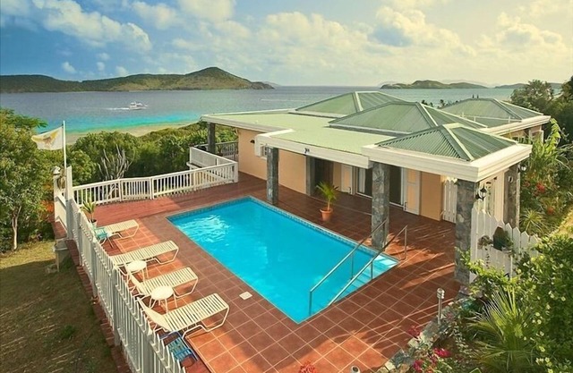Casa asequible con piscina privada en una excelente ubicación