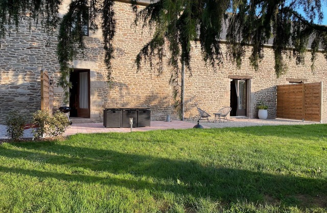 Agréable Maison Familiale Proche Dinan. Cadre Verdoyant et Convivial!