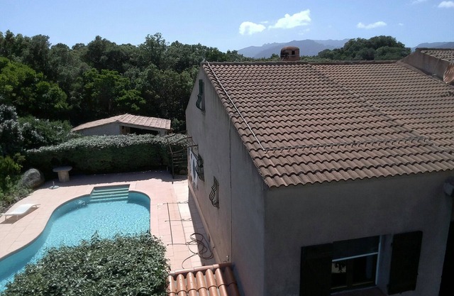 estudio con aire acondicionado 16 m2 para 2 personas en maquis completo + piscina