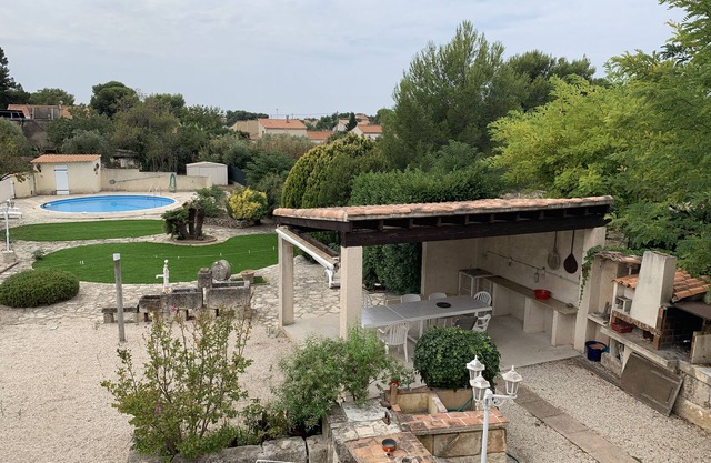 Villa junto al mar con aire acondicionado, capacidad para 9 personas, piscina privada, terreno de petanca