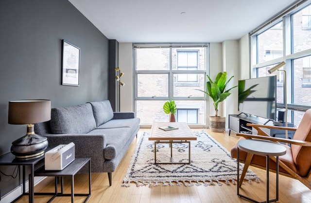 Airy Downtown 2BR w/ W/D, nr. Boston Common, by Blueground
