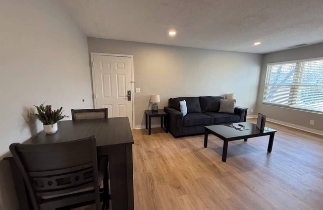 Aksarben, second floor, w/on-site parking