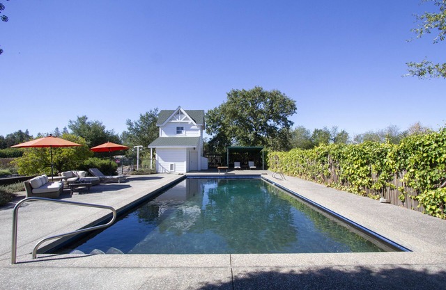 Alexander Valley Estate (junto a la bodega Jordan)