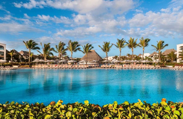 All-inclusive Resort Rock Suite w/ 2 BR, Hard Rock Hotel Punta Cana | 2 Units
