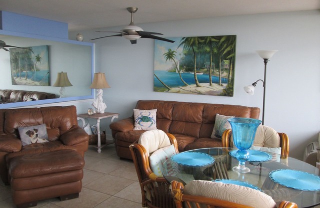 Almost Heaven, Affordable Oceanfront, End Unit, Se admiten perros, 2 habitaciones / 1 baño.