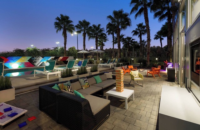 Aloft Jacksonville Airport