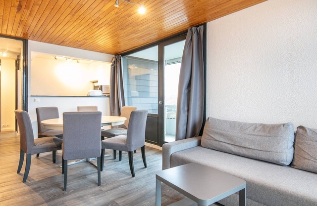 Apartamento en los Alpes con Vistas al Balcón