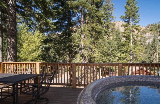 Alpine Darling - Alpine Meadows 2 BR + Loft con bañera de hidromasaje - También se admiten mascotas