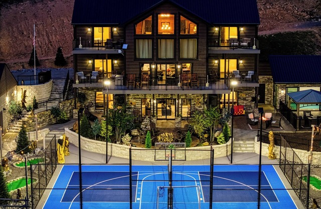 Alpine Splash, Private indoor pool, theater/gaming, Pond, Basketball court!!!