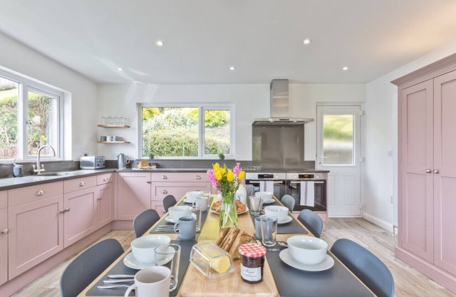 Amaley - Cuatro Habitaciones Casa, Capacidad 8