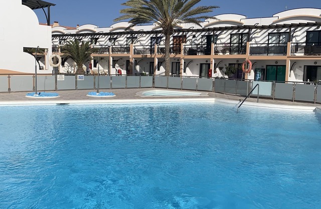 Hermoso apartamento en planta baja ubicado en un complejo tranquilo con vistas al mar