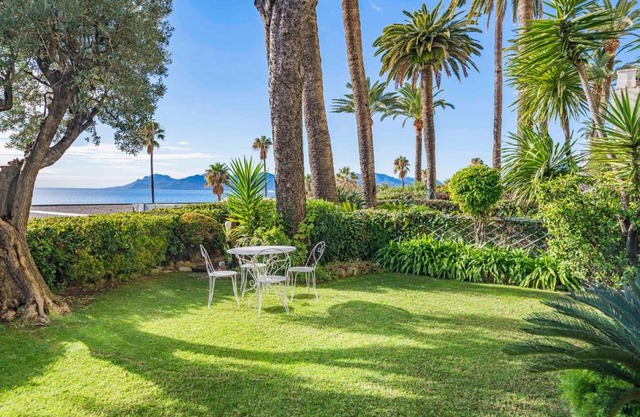 Amazing 3 bedrooms seaview duplex Cannes center