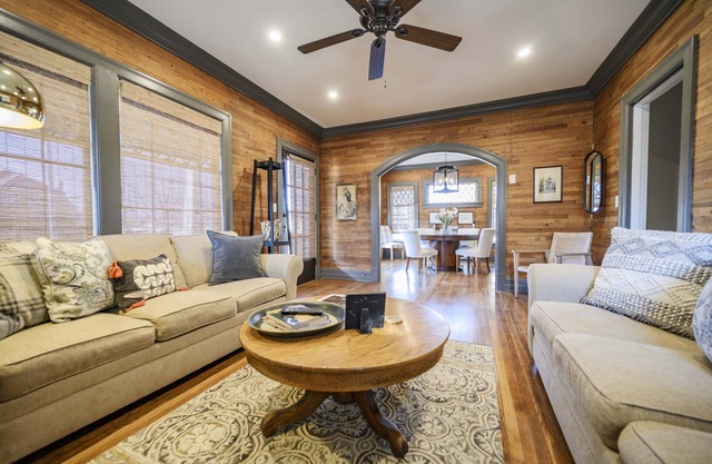 Amazing 4 Bedroom! 3 Full Bath! House in the Heart of Downtown Murfreesboro!