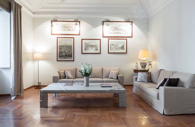 Increíble apartamento con jardín privado cerca del río.