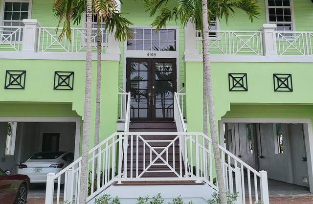 Amazing beautiful beachfront property!