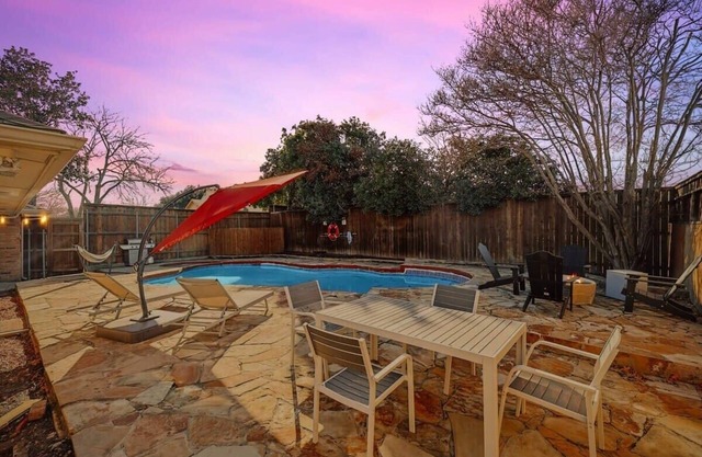 Amazing Big, Home - Cinema Room, Pool and Jacuzzi
