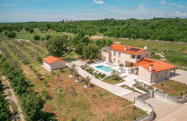 Hermosa casa en Vodnjan con sauna