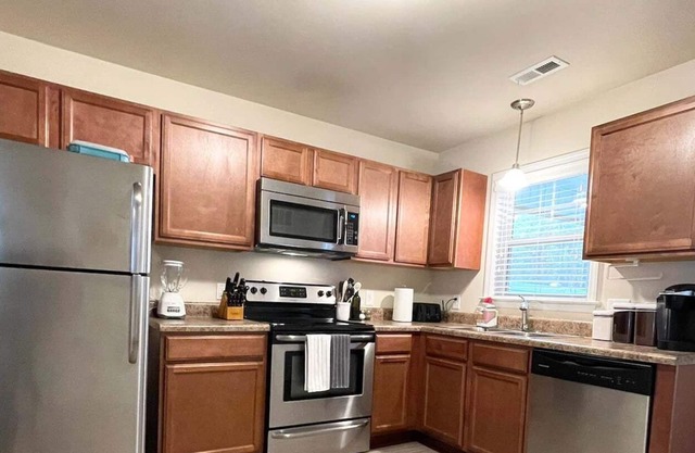 ✅AMAZING HOME WITH 3FULL BATHROOMS✅