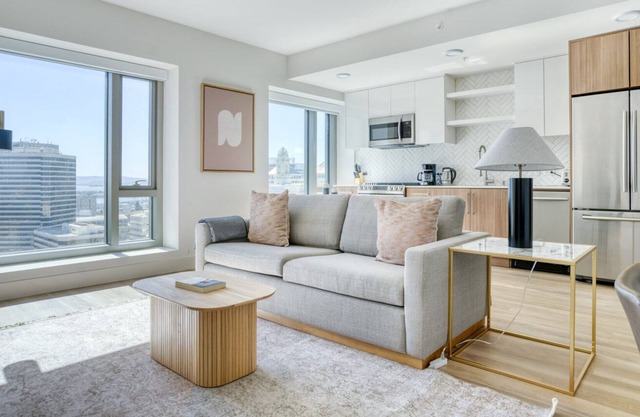 Amazing Oakland 1BR w/ Pool, W/D, Sky Deck, next to BART, by Blueground