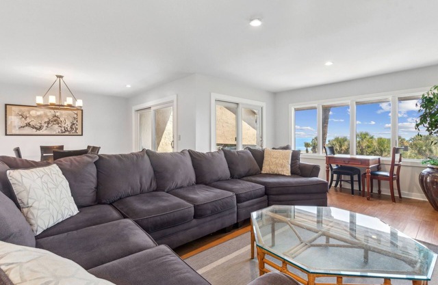 Amazing Ocean Views, 4 bed/4 bath, 1420 Windsong