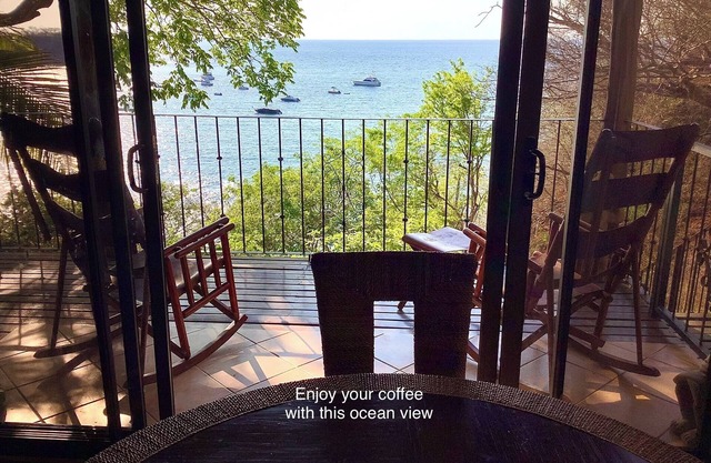 Amazing ocean view condo, steps to the beach, 3 pools, gated community