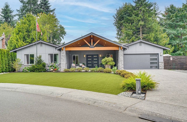 Amazing Outdoor Space! Everett Escape w/Hot Tub