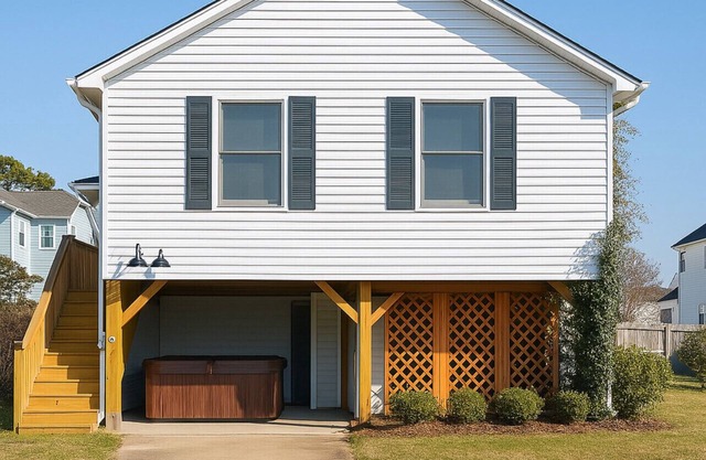 Amazing sunsets, hot tub, community pool, 3 bed 2 bath. Dog friendly!!