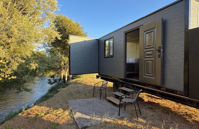 Amazing Tiny Home On The Pristine Applgate River In Beautiful Southern Oregon