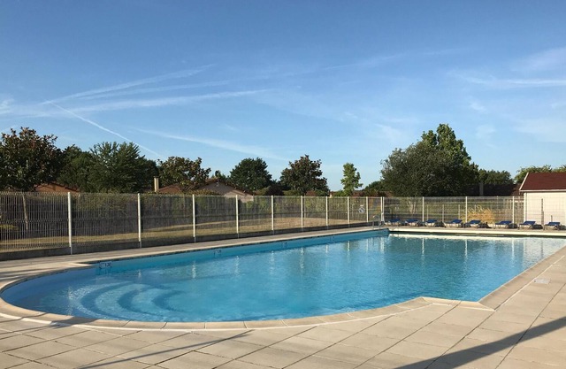Impresionante villa en Les Forges con piscina comunitaria