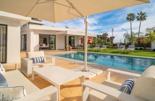 Amazing villa with heated pool