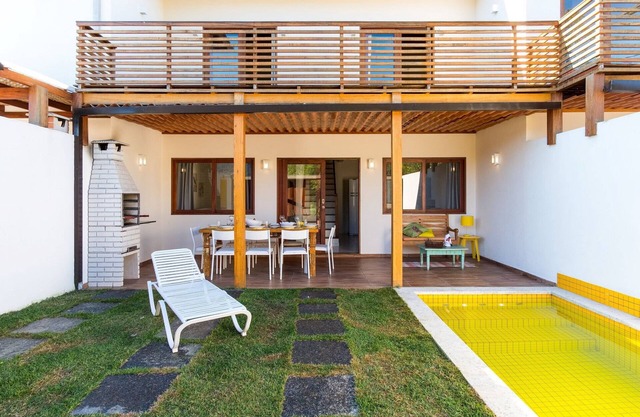 Ambar - Sea front charming house, 1.5kms from old town,, swimming pool, BBQ. WiFi