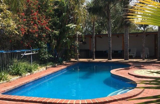 * Un Oasis en Rosebud *