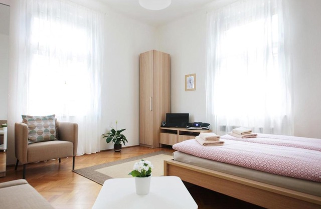 Angel City Aparthotel