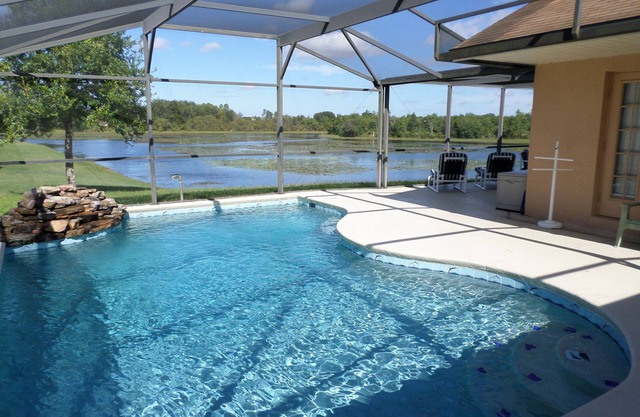 ANTIGUA Lake Front Villa !!! Fechas disponibles de verano y otoño! ! !