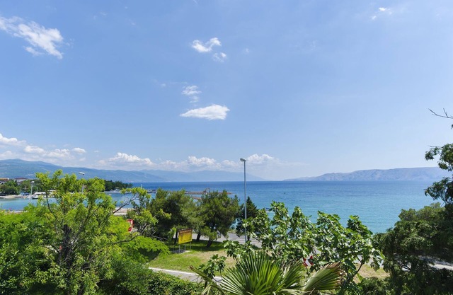 Apartamentos Jadrana (61711-A1) - Novi Vinodolski (Crikvenica)