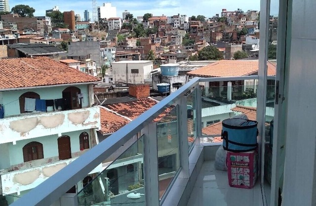 Aparte acogedor en el céntrico barrio de Salvador, cerca de los lugares de interés.