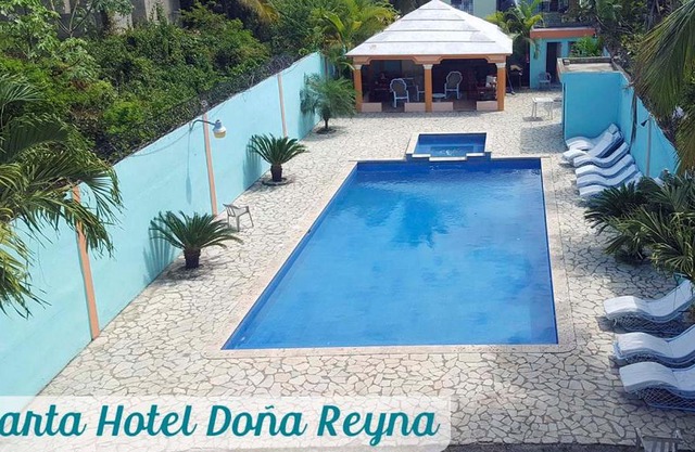 ApartaHotel Dona Reyna Alojamientos en Santo Domingo a 5 min de Aeropuerto Internacional Las Américas