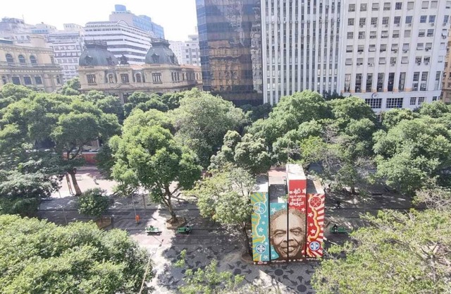 Apartamento Espaçoso na Cinelândia - Centro RJ. Metrô na Porta, VLT e Ônibus