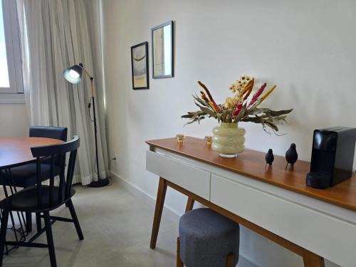 Apartamento ao lado do EZTower - com 1 vaga!