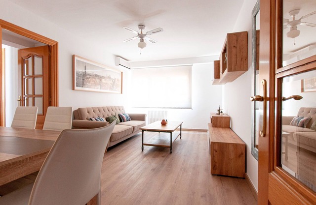 Apartamento céntrico a tres minutos de la plaza del Pilar.