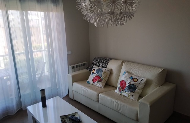 Apartamento con terraza cercano a la playa