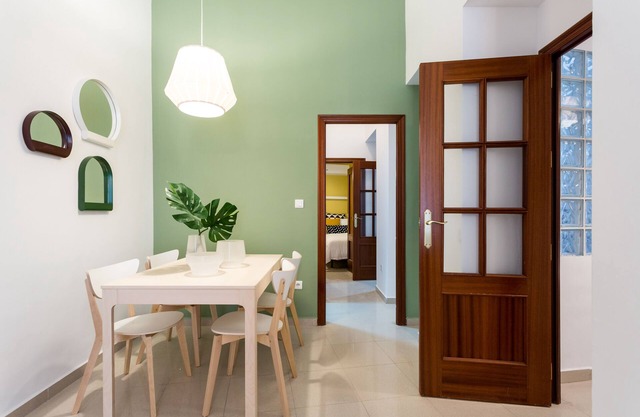Piso ideal para familias con WIFI y climatizacion.