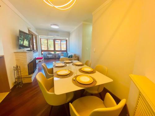 Apartamento Premium p/6 – Ao Lado da Rua Torta