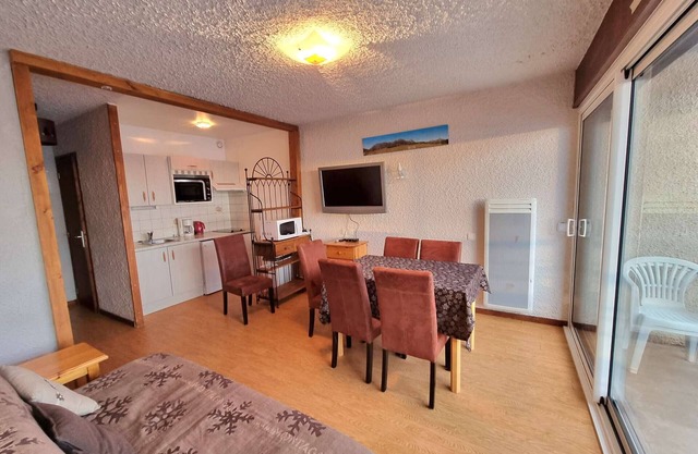 Apartamento 6 pers, balcón sur, WiFi, mascotas admitidas, aparcamiento