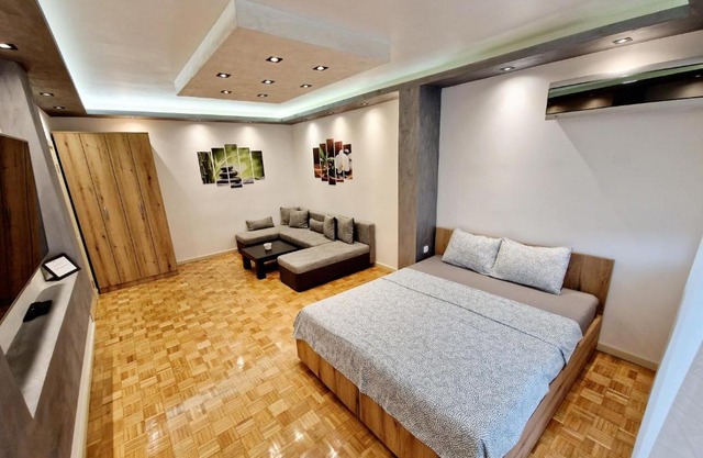 Apartmani Paku