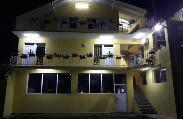 APARTMANI PLAVI