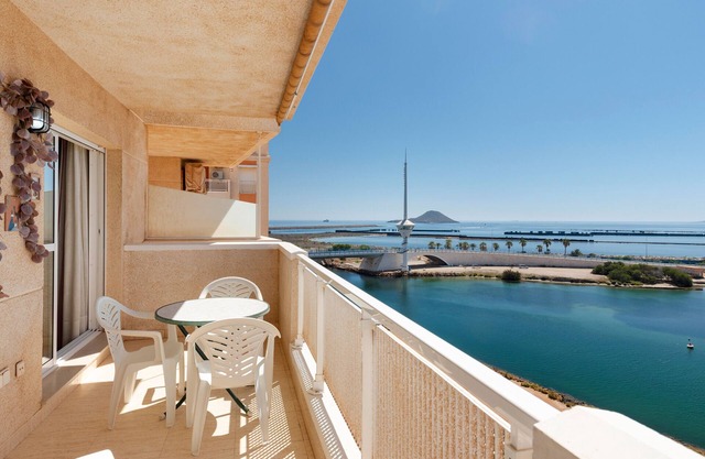 Apartamento 'Puerto Mar 3' con vistas al mar, Wi-Fi y aire acondicionado