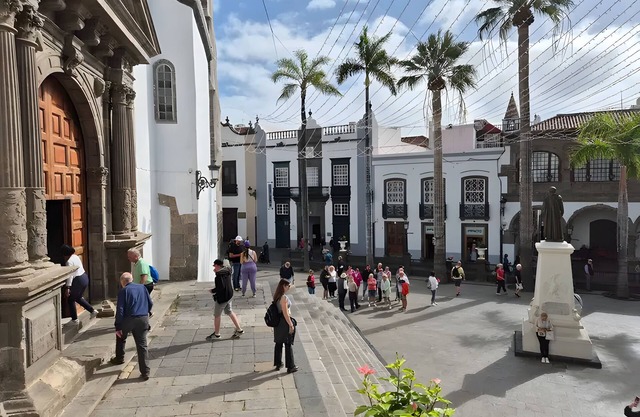 Apartamento 'Elias La Palma City' con vistas a la montaña, balcón y Wi-Fi