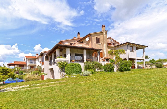 Apartment 1606/16499 (Istria - Labin), 3000m from the beach
